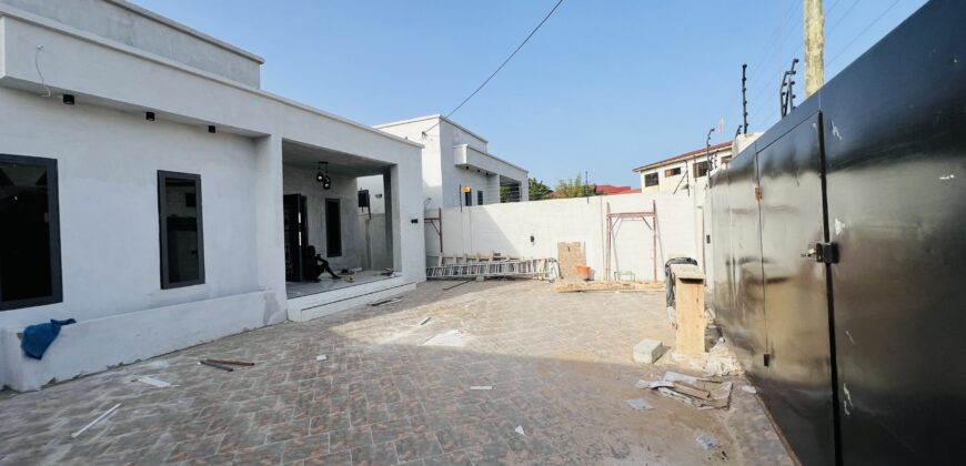 BRAND-NEW 3BEDROOM WITH BOYSQUARTERS// BIG COMPOUND FOR SALE AT SPINTEX , ACCRA GHANA