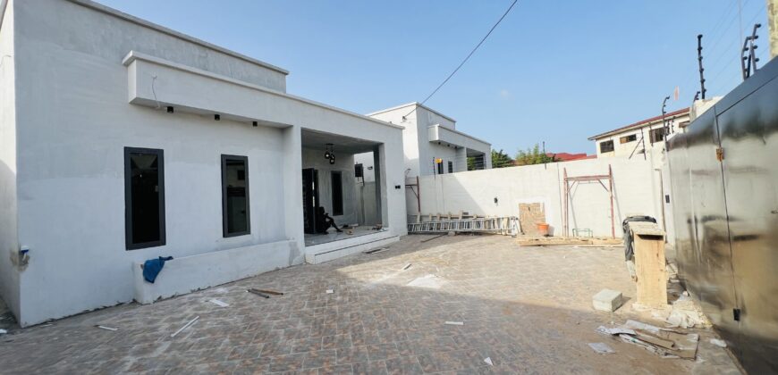 BRAND-NEW 3BEDROOM WITH BOYSQUARTERS// BIG COMPOUND FOR SALE AT SPINTEX , ACCRA GHANA