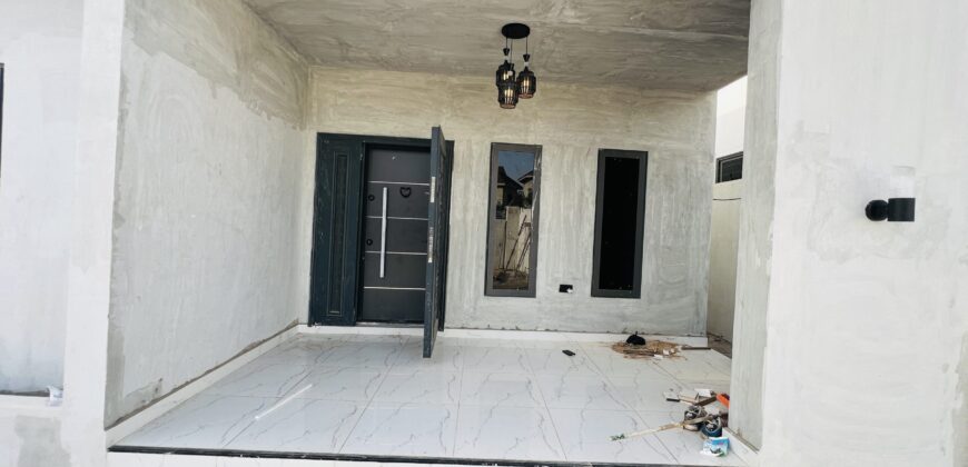 BRAND-NEW 3BEDROOM WITH BOYSQUARTERS// BIG COMPOUND FOR SALE AT SPINTEX , ACCRA GHANA