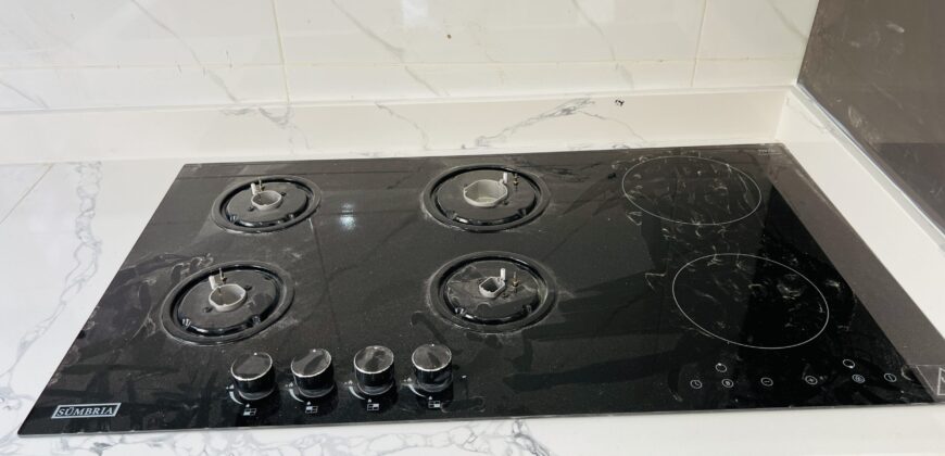 BRAND-NEW 3BEDROOM WITH BOYSQUARTERS// BIG COMPOUND FOR SALE AT SPINTEX , ACCRA GHANA