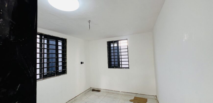 BRAND-NEW 3BEDROOM WITH BOYSQUARTERS// BIG COMPOUND FOR SALE AT SPINTEX , ACCRA GHANA