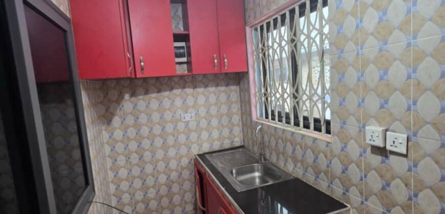 Chamber and hall self contained at Teshie Tebibiano for 1700GH