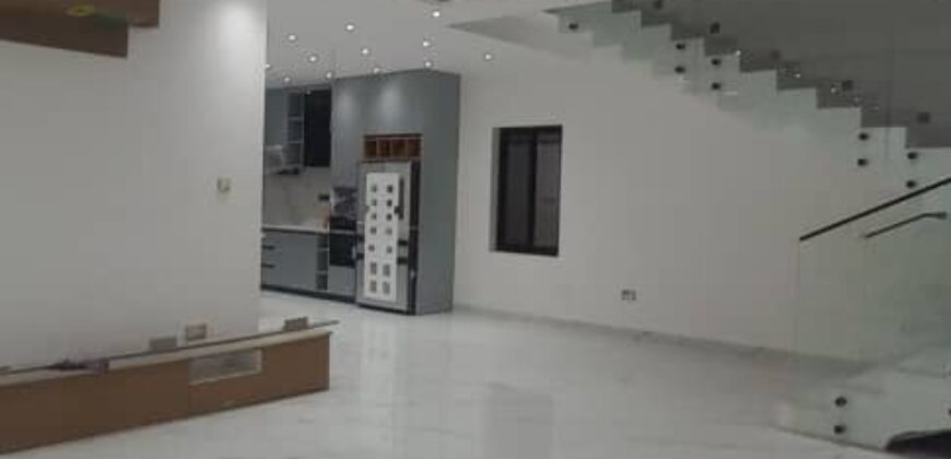 🏡 Executive 4-Bedroom House + Boys’ Quarters For Sale – School Junction, Accra