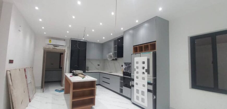 🏡 Executive 4-Bedroom House + Boys’ Quarters For Sale – School Junction, Accra
