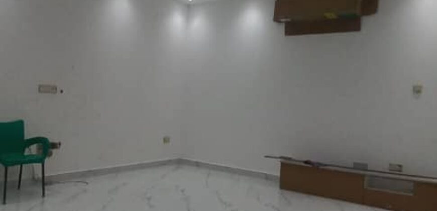 🏡 Executive 4-Bedroom House + Boys’ Quarters For Sale – School Junction, Accra