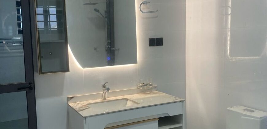 🏠 For Sale: 4-Bedroom House at Lakeside Estate, Accra