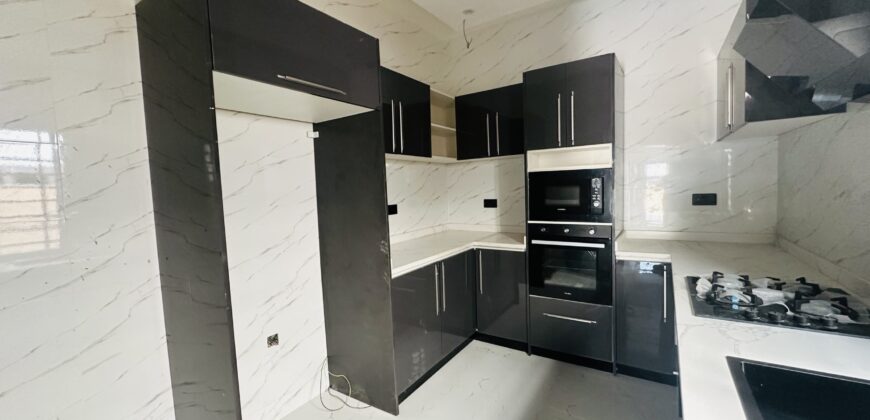 Modern 3-Bedroom House – Grada Estate, Nungua