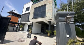 Elegant 5-Bedroom House for Sale – Spintex coastal