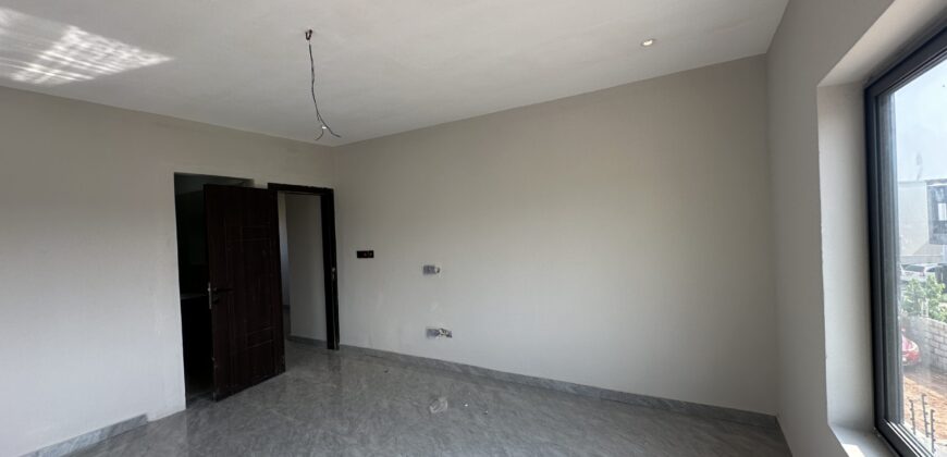 🏡 Brand New 3-Bedroom Storey Home for Sale – Spintex, Community 16