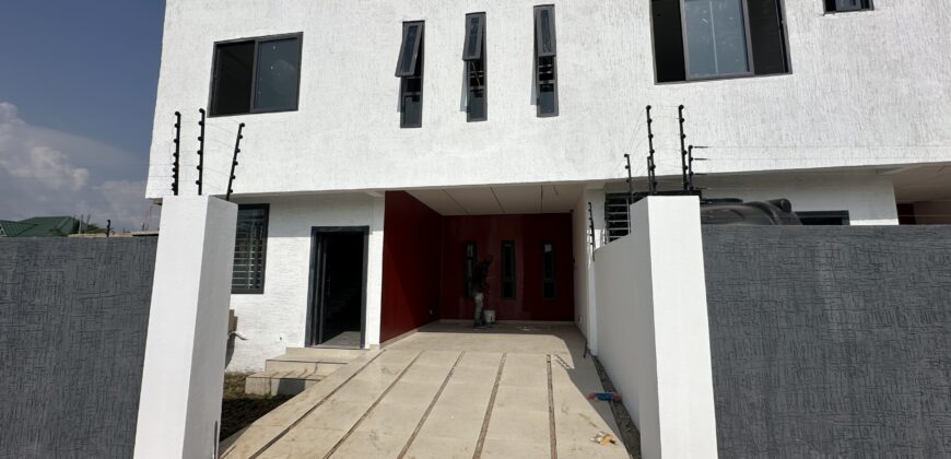 Modern 3-Bedroom Semi-Detached Home for Sale – Tse Addo 🏡✨