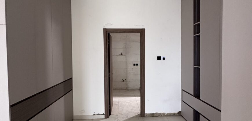 🏡 5-Bedroom Luxury Home with Penthouse – East Legon, Accra