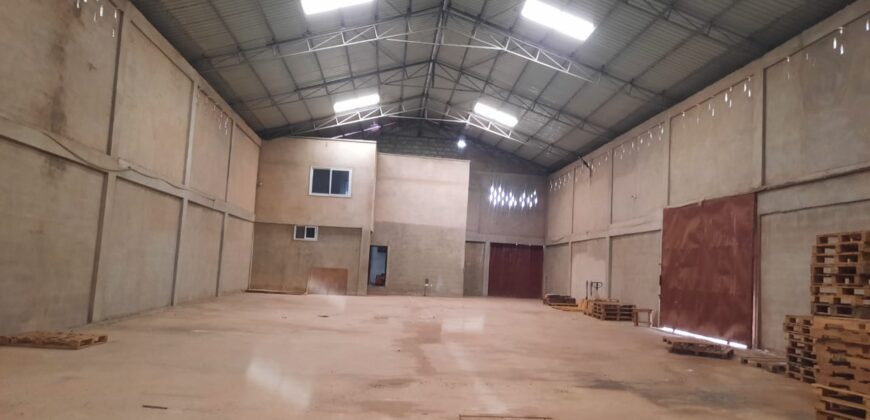🏭 PROPERTY FOR SALE – WAREHOUSE WITH OFFICES📍 Katamanso (Ashaiman)