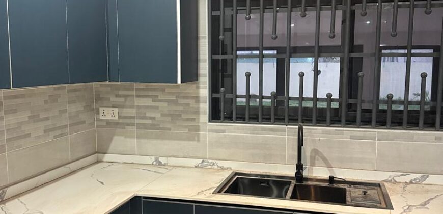 🏡 5-Bedroom House for Rent – Achimota